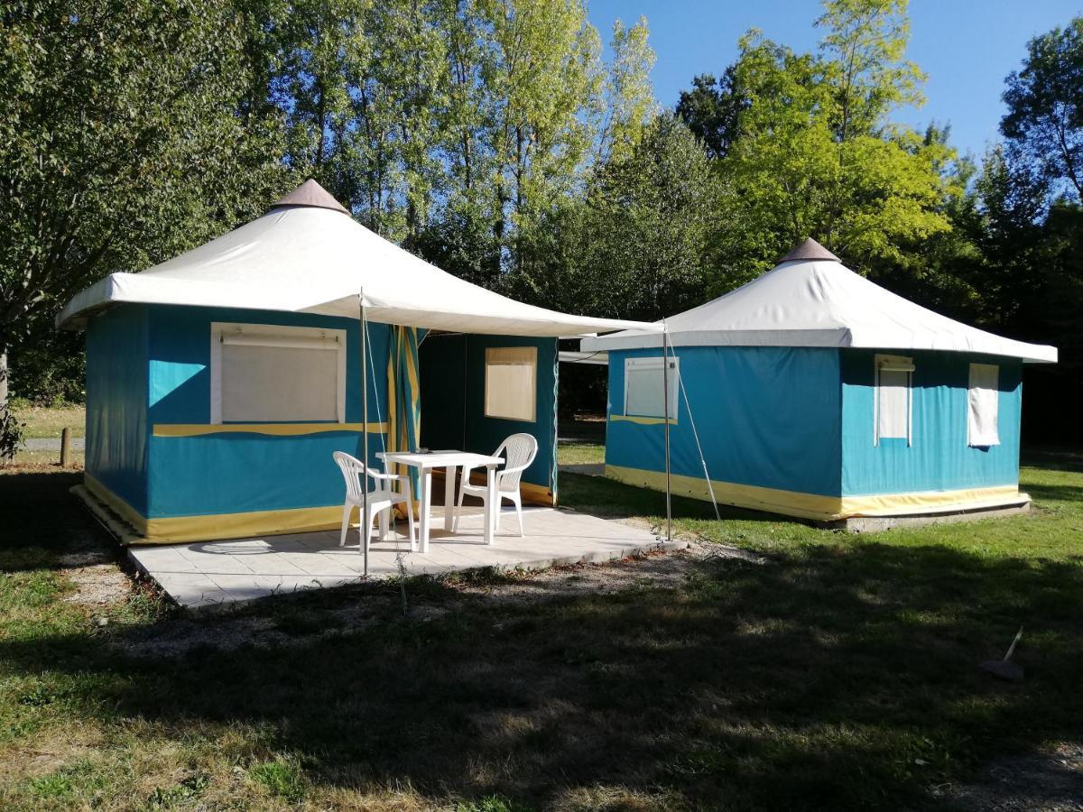 Camping La Fritillaire Otel Savigny-en-véron Dış mekan fotoğraf